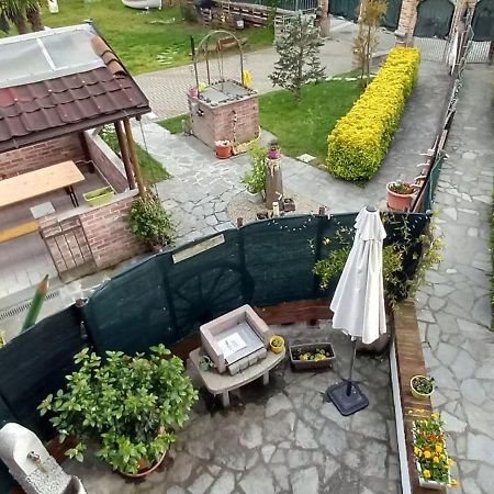 Casa Appartamento Vacanze La Fermata Delle Rondini Castello di Annone Exterior foto