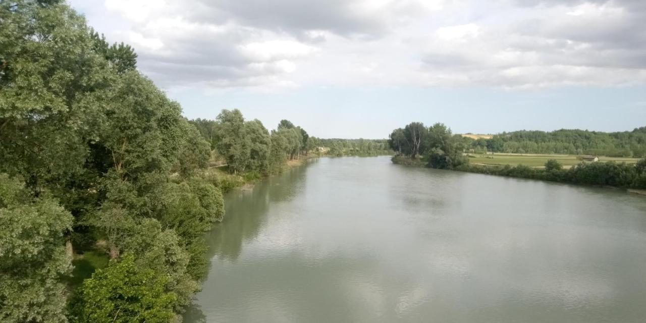 Casa Appartamento Vacanze La Fermata Delle Rondini Castello di Annone Exterior foto