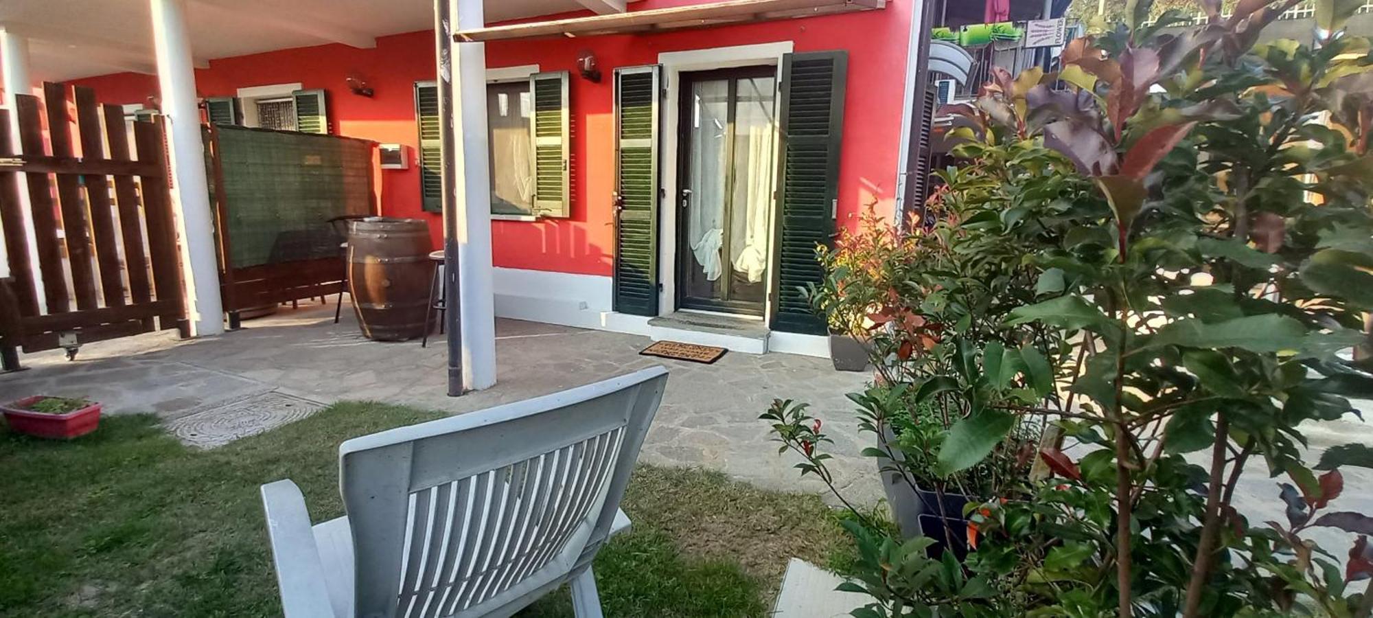Casa Appartamento Vacanze La Fermata Delle Rondini Castello di Annone Exterior foto